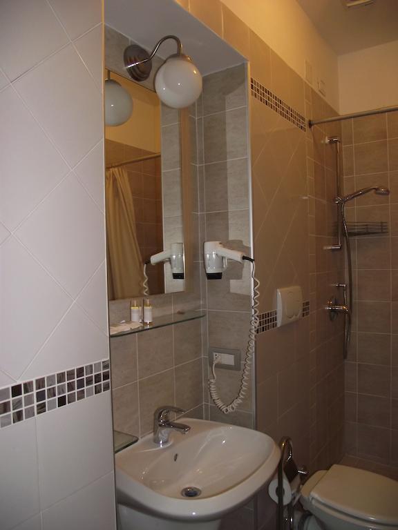 Hotel Giorni A Roma Extérieur photo
